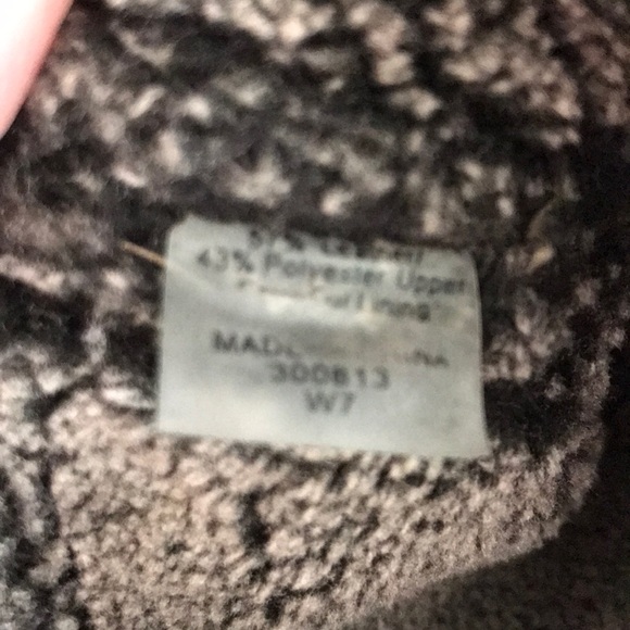 Toms winter boots size 7 - Picture 5 of 5